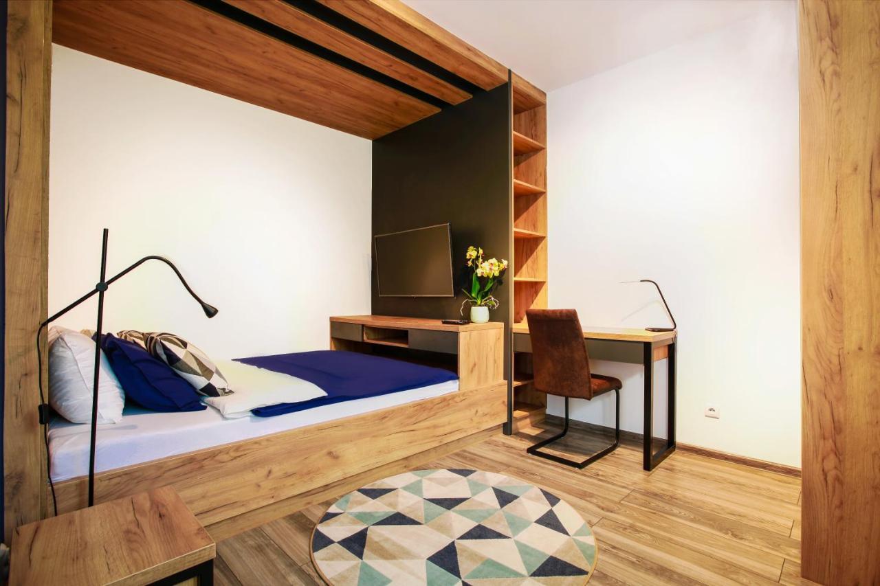 Apartament Z Ogrodem W Centrum Limanowej Лиманова Экстерьер фото